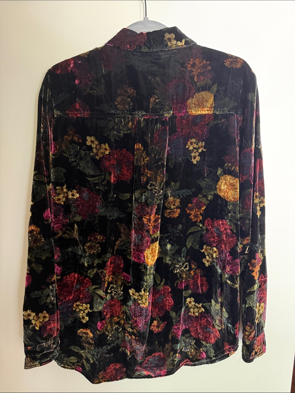 PILCRO Floral Velvet Button Down - Picture 6 of 6